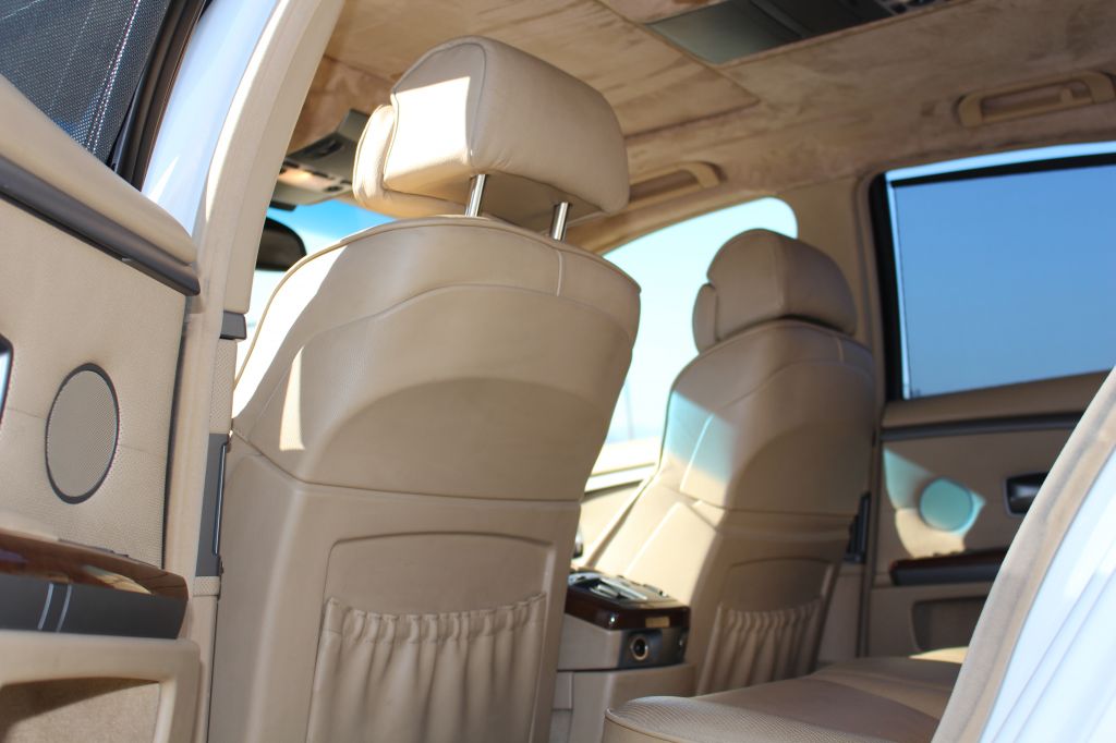 სედანი - BMW