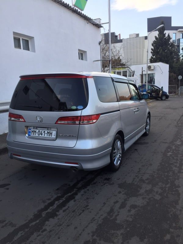 მინივენი - HONDA