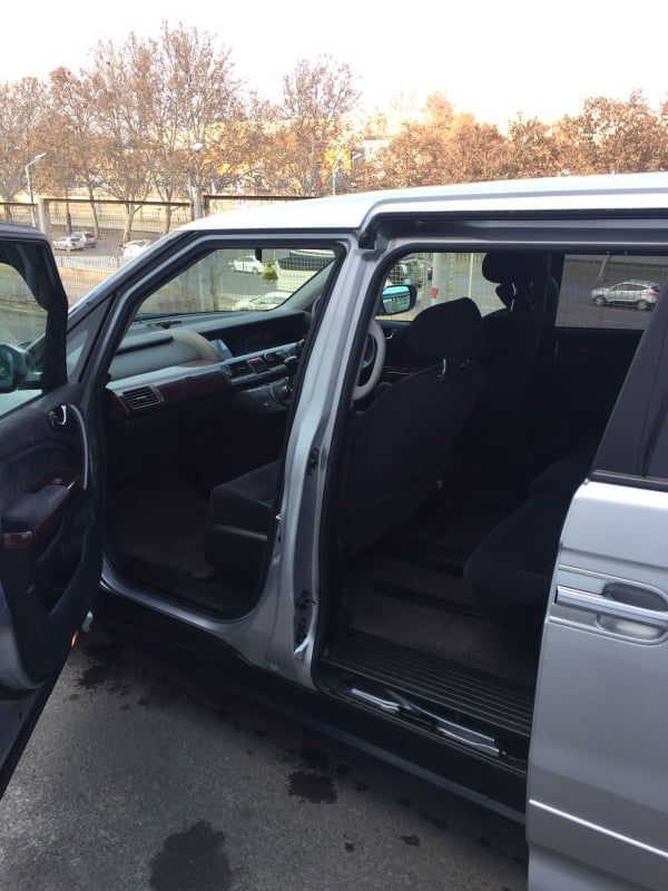 მინივენი - HONDA