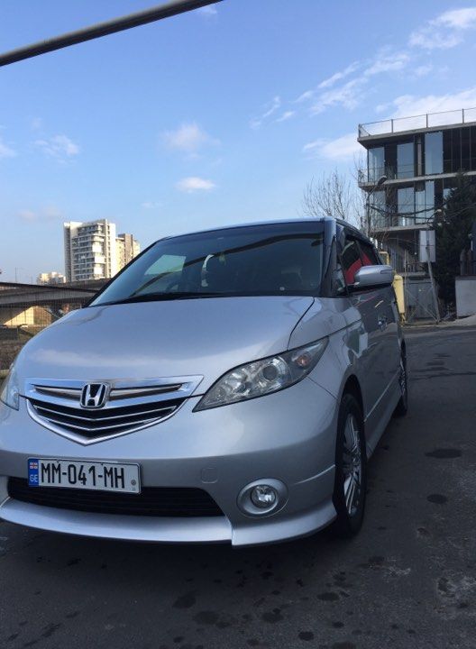 მინივენი - HONDA