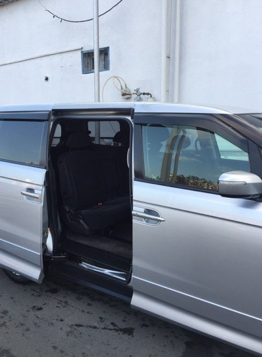 მინივენი - HONDA