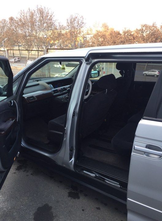 მინივენი - HONDA