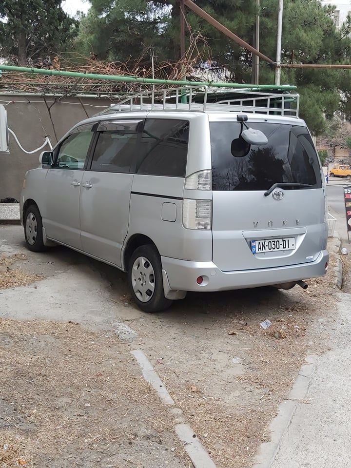 მინივენი - TOYOTA