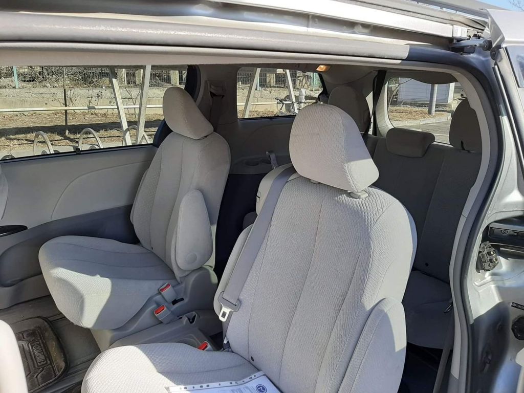 минивэн - TOYOTA