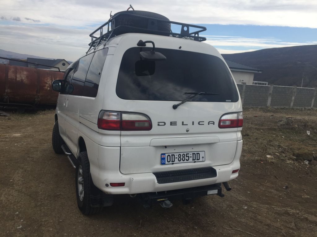 მინივენი - MITSUBISHI