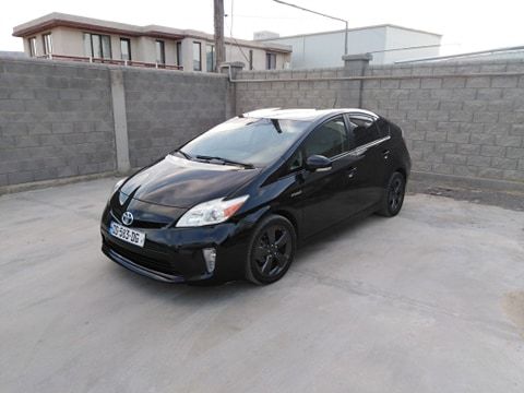 სედანი - TOYOTA