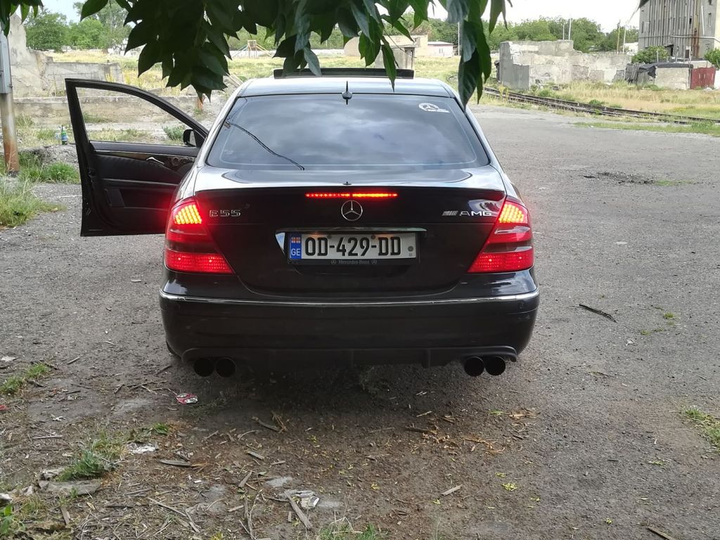 სედანი - MERCEDES-BENZ