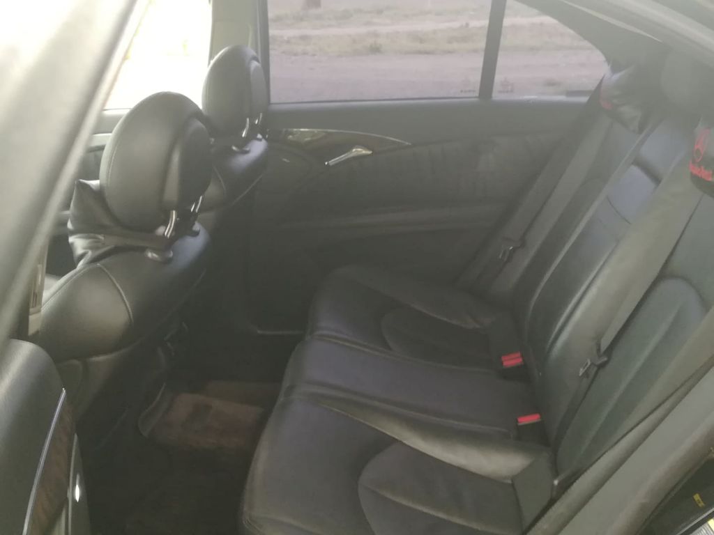 სედანი - MERCEDES-BENZ