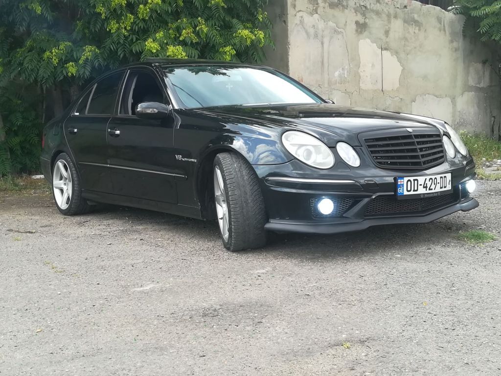 სედანი - MERCEDES-BENZ