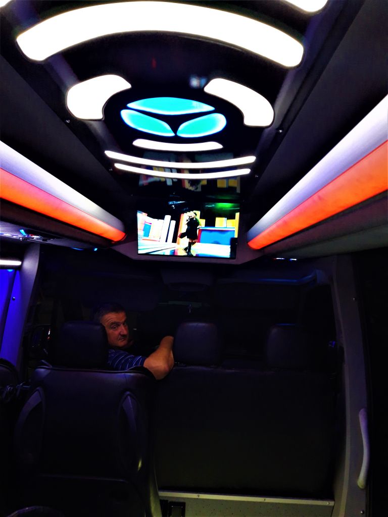 მრ.ავტობუსი - MERCEDES-BENZ