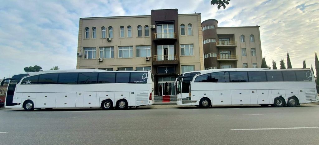 ავტობუსი - MERCEDES-BENZ