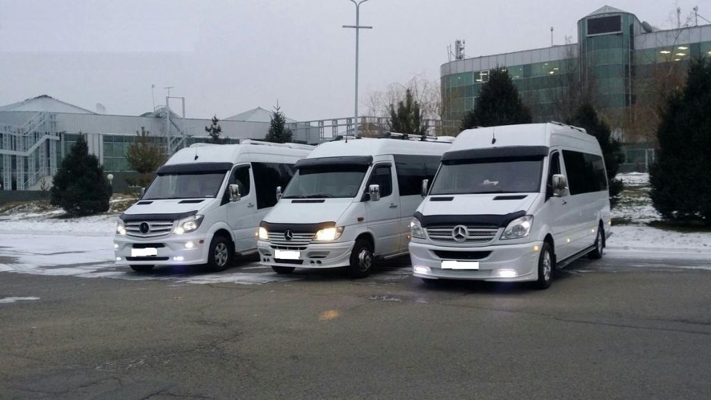 автобус - MERCEDES-BENZ