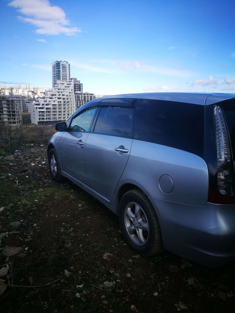 მინივენი - MITSUBISHI