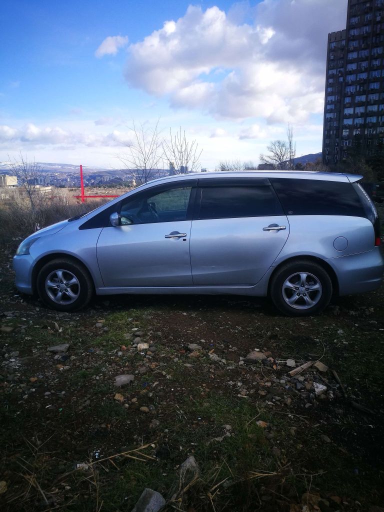 მინივენი - MITSUBISHI