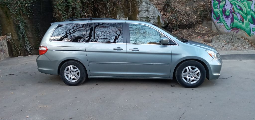 მინივენი - HONDA