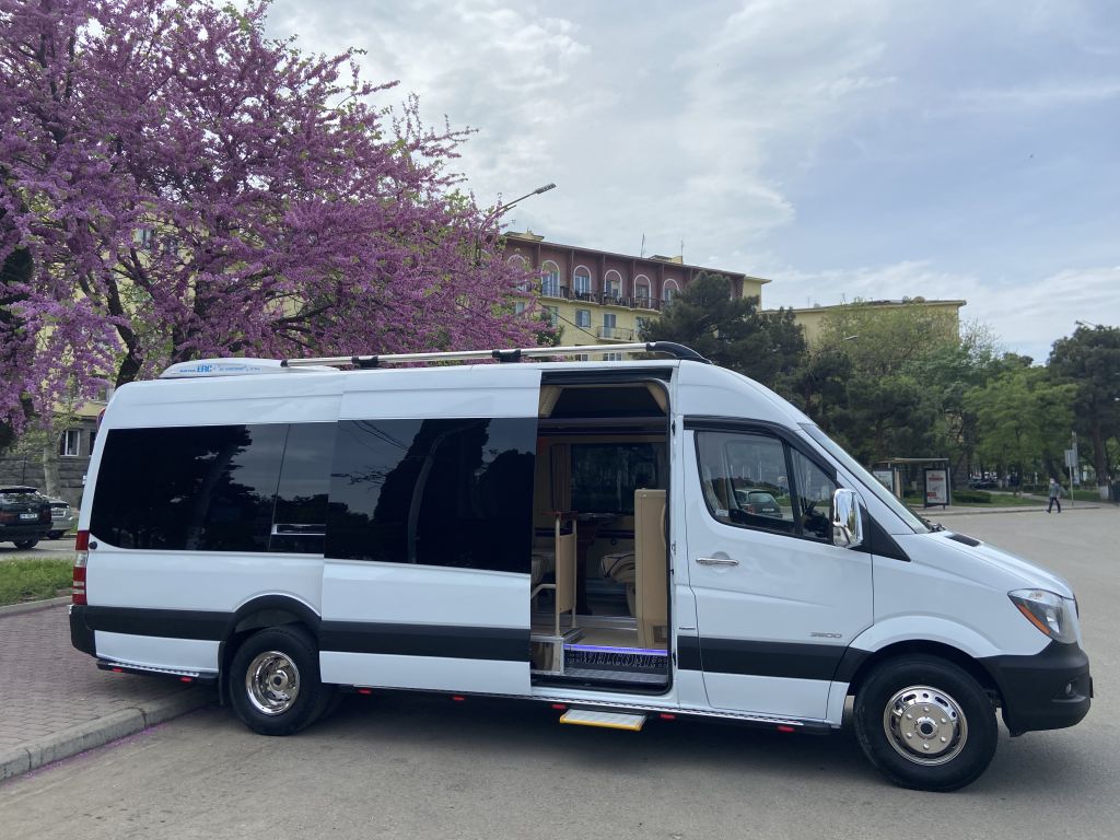 მრ.ავტობუსი - MERCEDES-BENZ