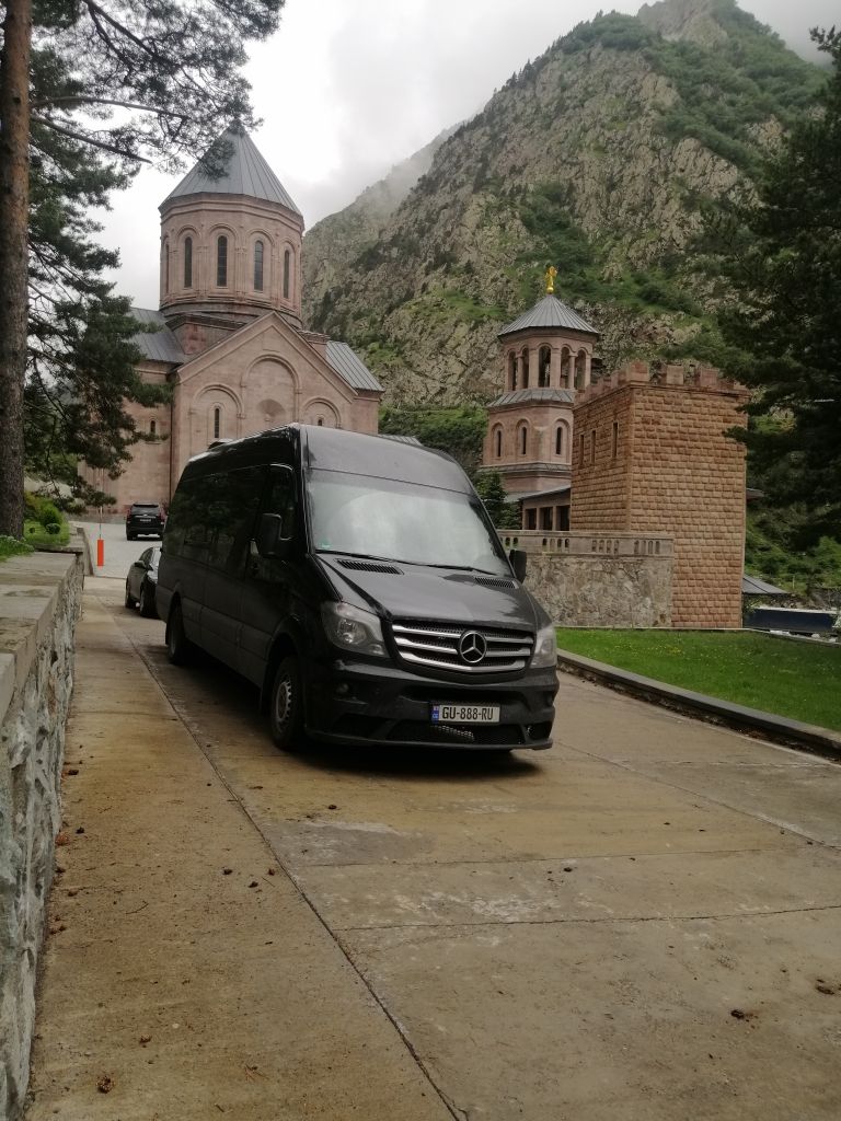 მრ.ავტობუსი - MERCEDES-BENZ