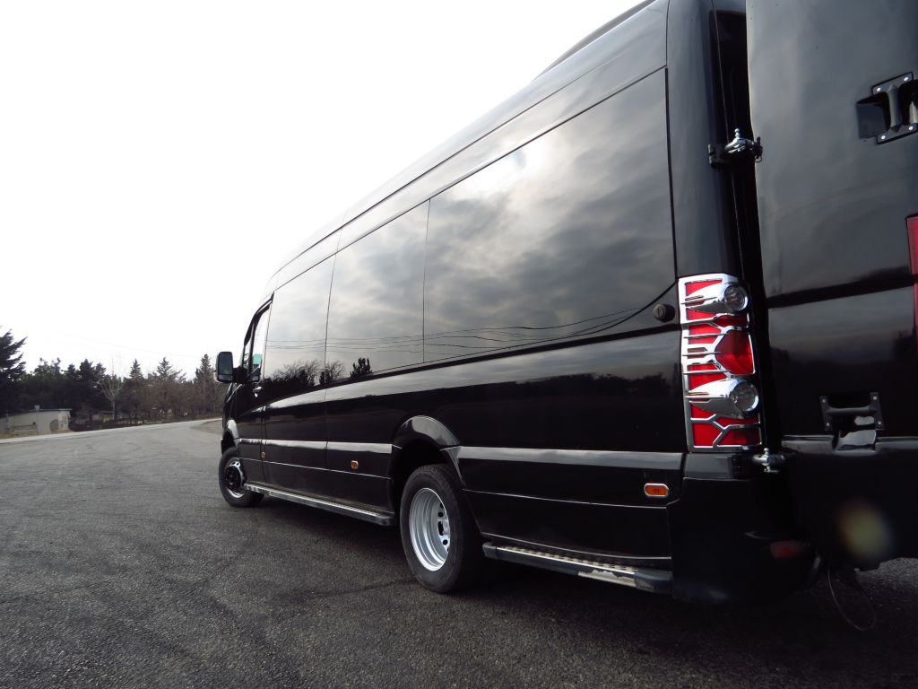 მრ.ავტობუსი - VOLKSWAGEN