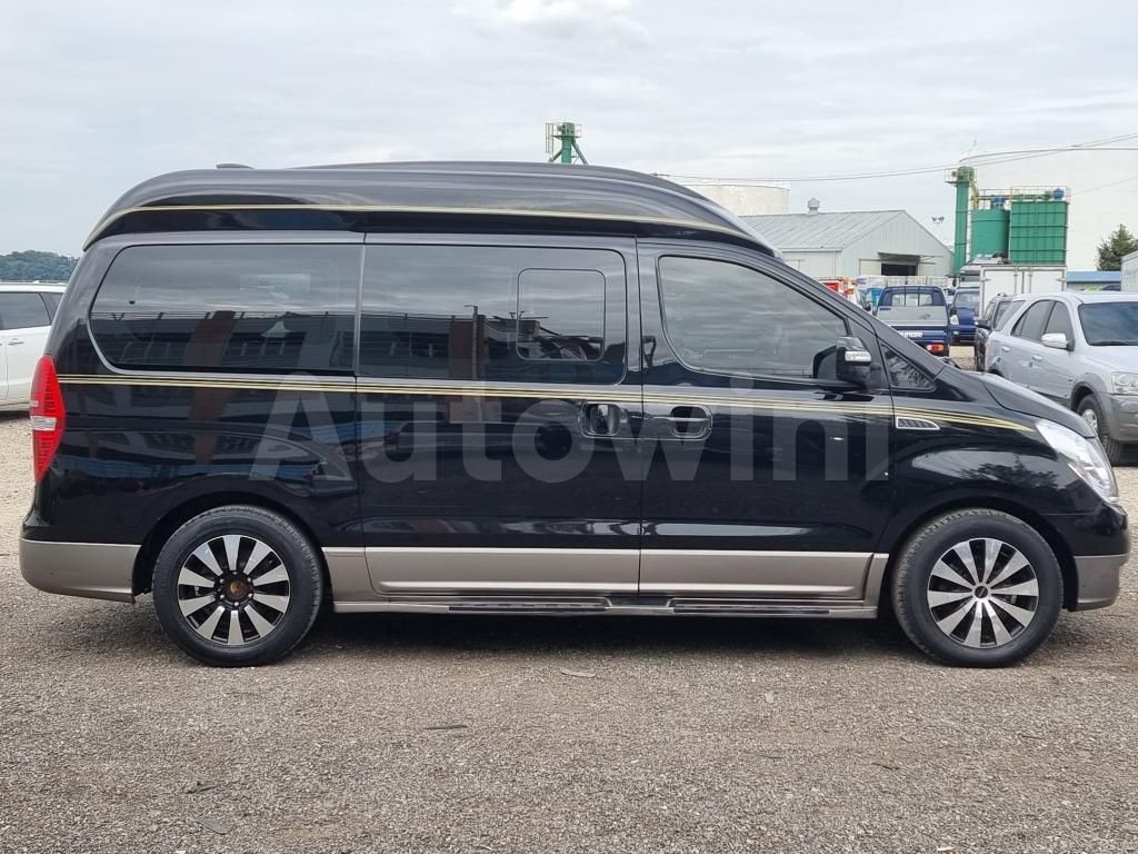 მინივენი - HYUNDAI