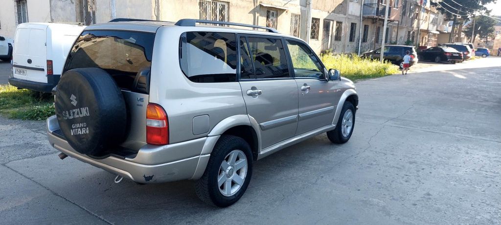 ჯიპი - SUZUKI