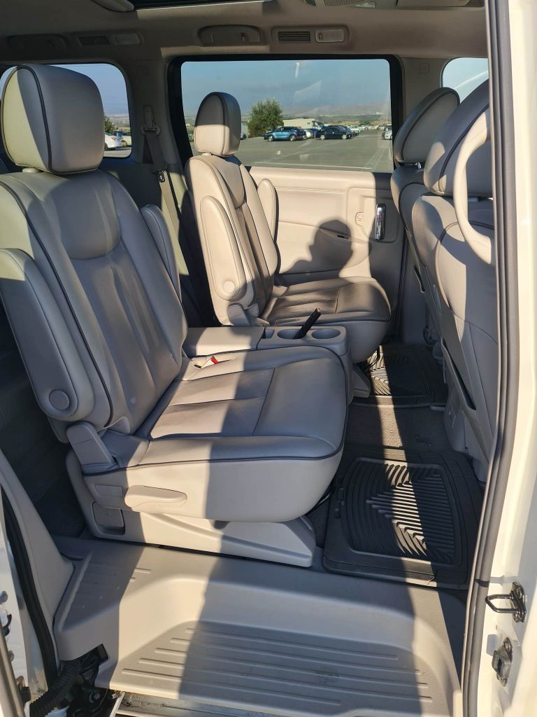 მინივენი - NISSAN