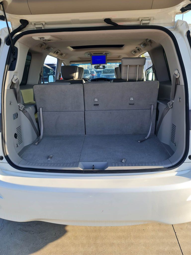 მინივენი - NISSAN