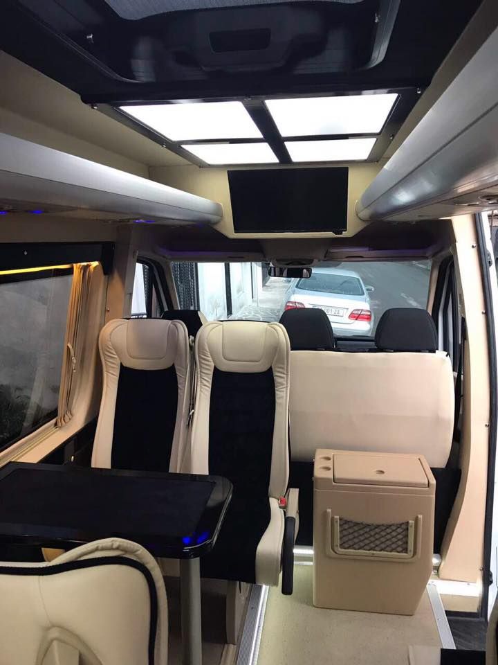 микроавтобус - MERCEDES-BENZ