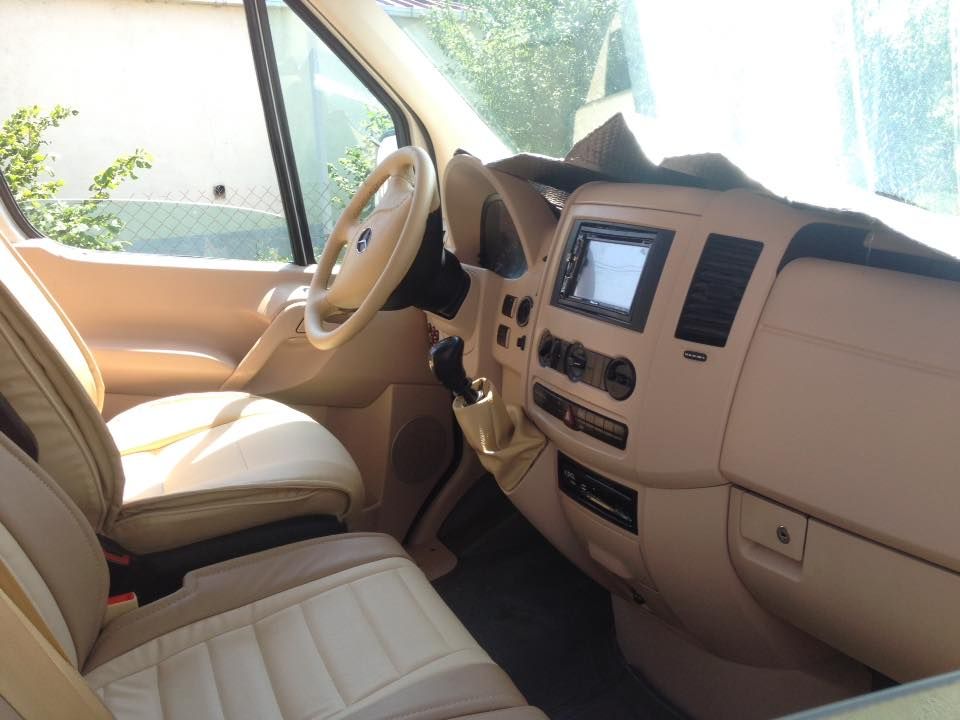 микроавтобус - MERCEDES-BENZ