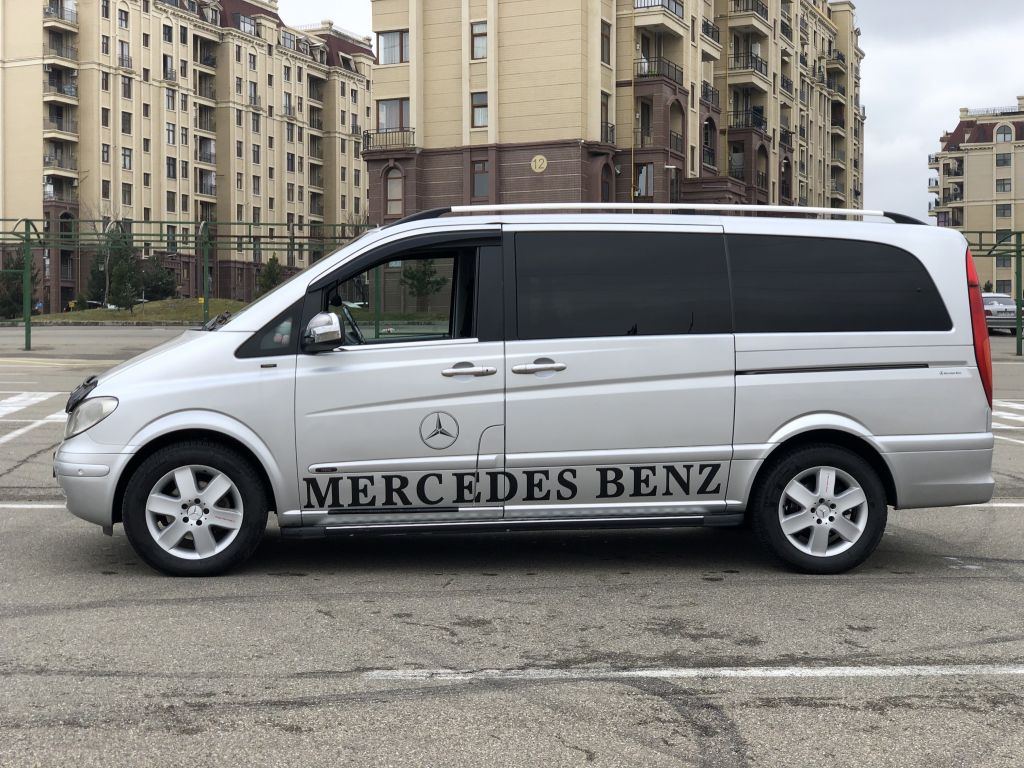 Minivan - MERCEDES-BENZ