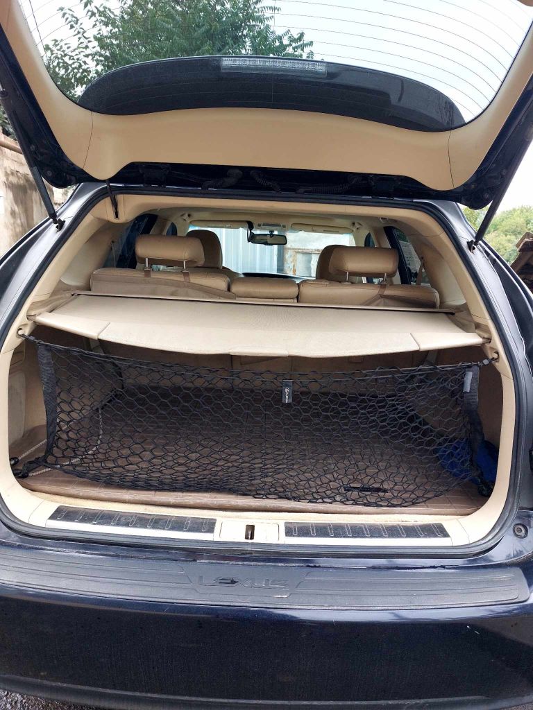 ჯიპი - LEXUS