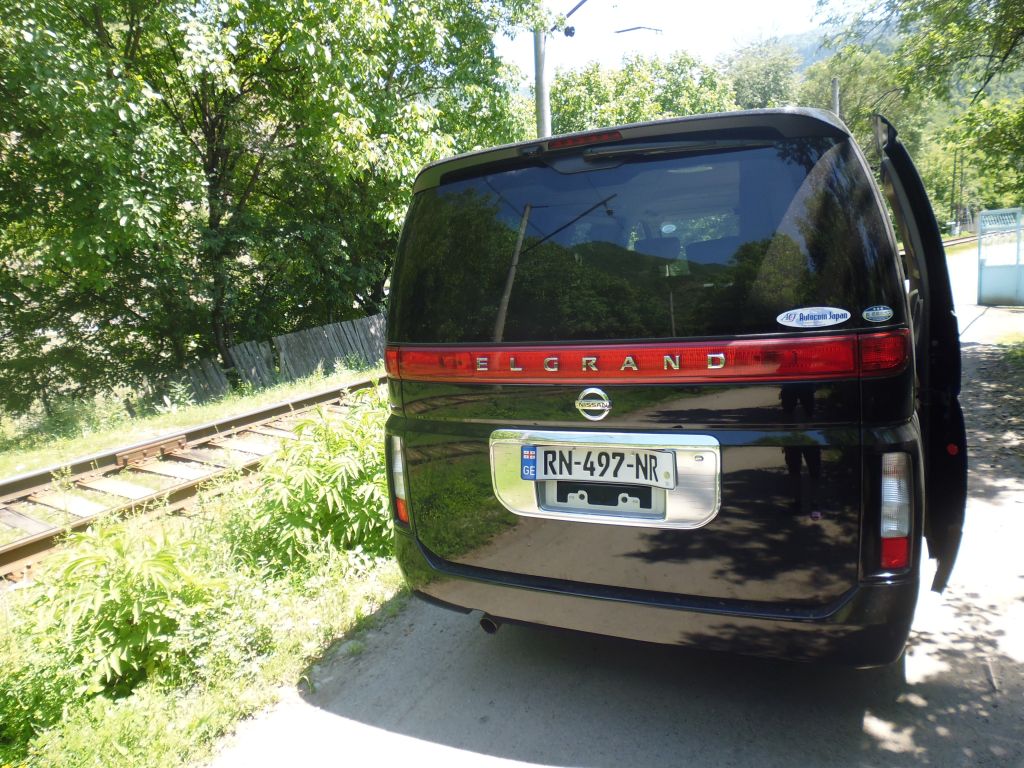 მინივენი - NISSAN