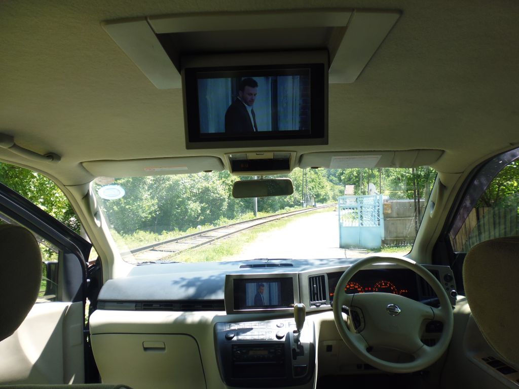 მინივენი - NISSAN