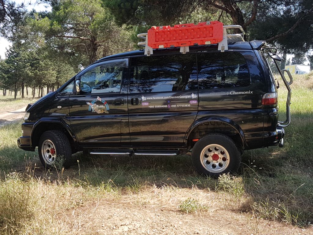 минивэн - MITSUBISHI