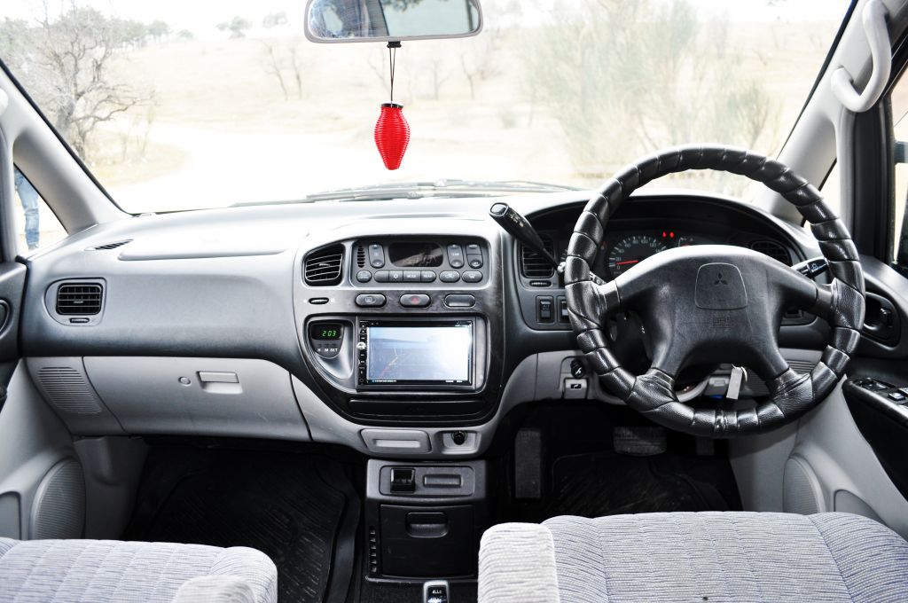 минивэн - MITSUBISHI