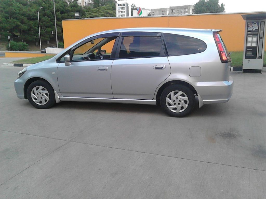 მინივენი - HONDA