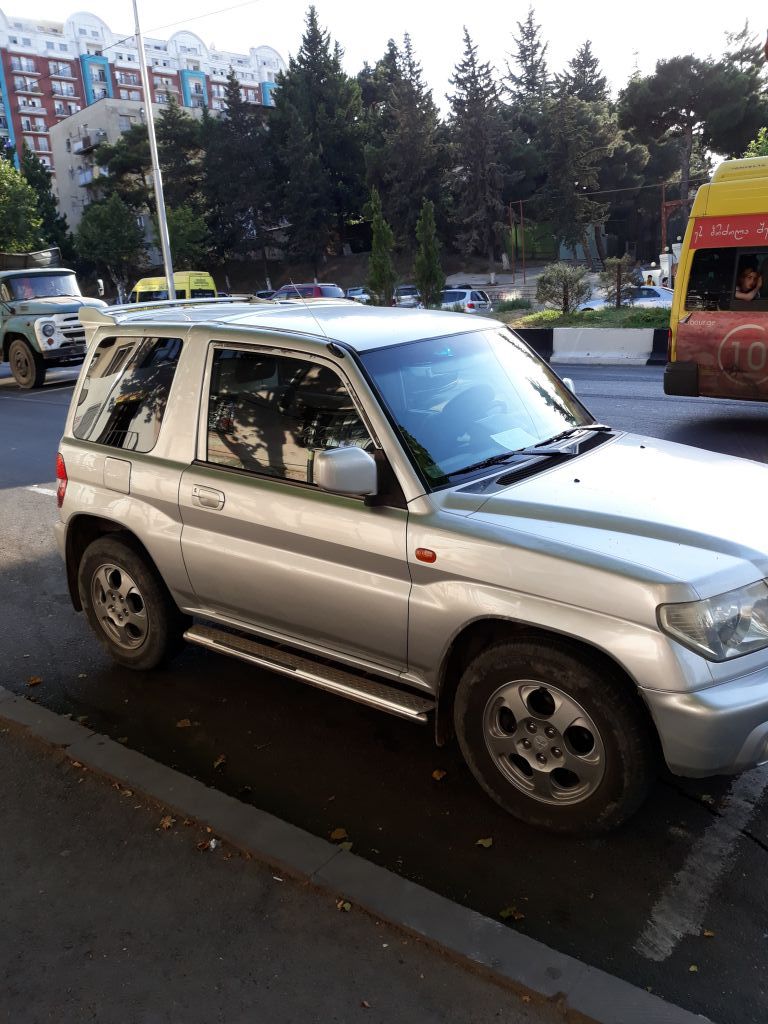 джип - MITSUBISHI