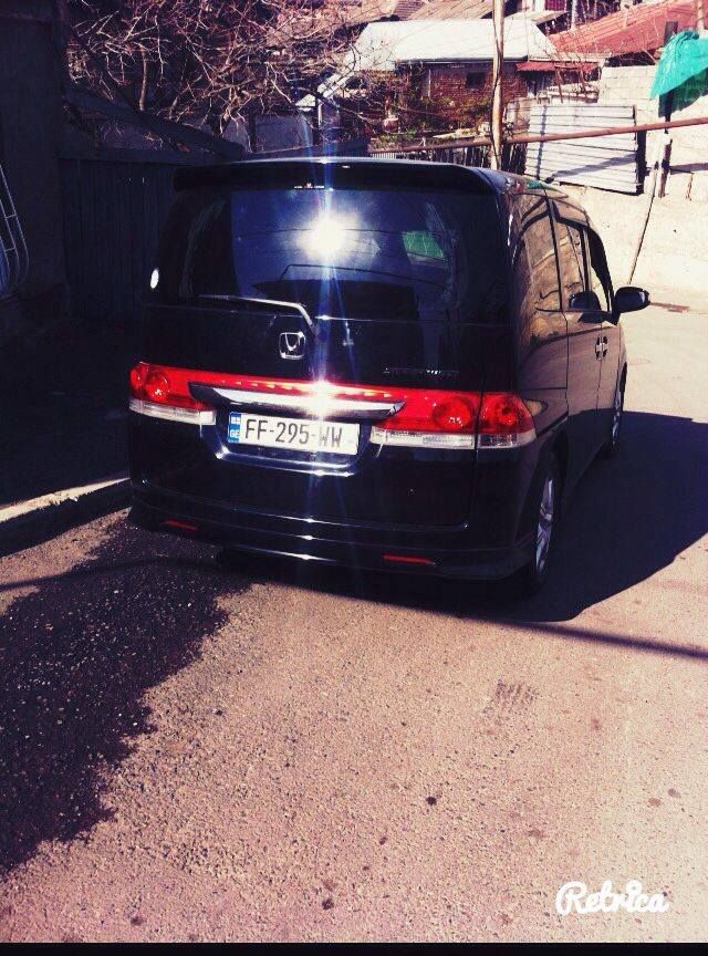 მინივენი - HONDA