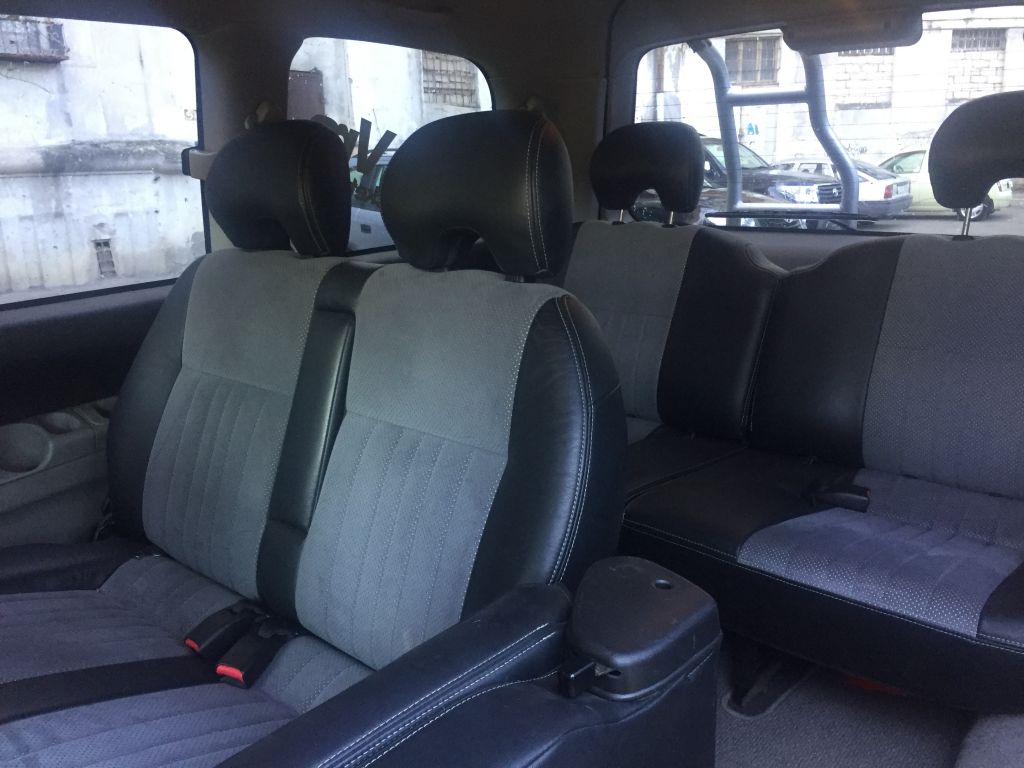 მინივენი - MITSUBISHI