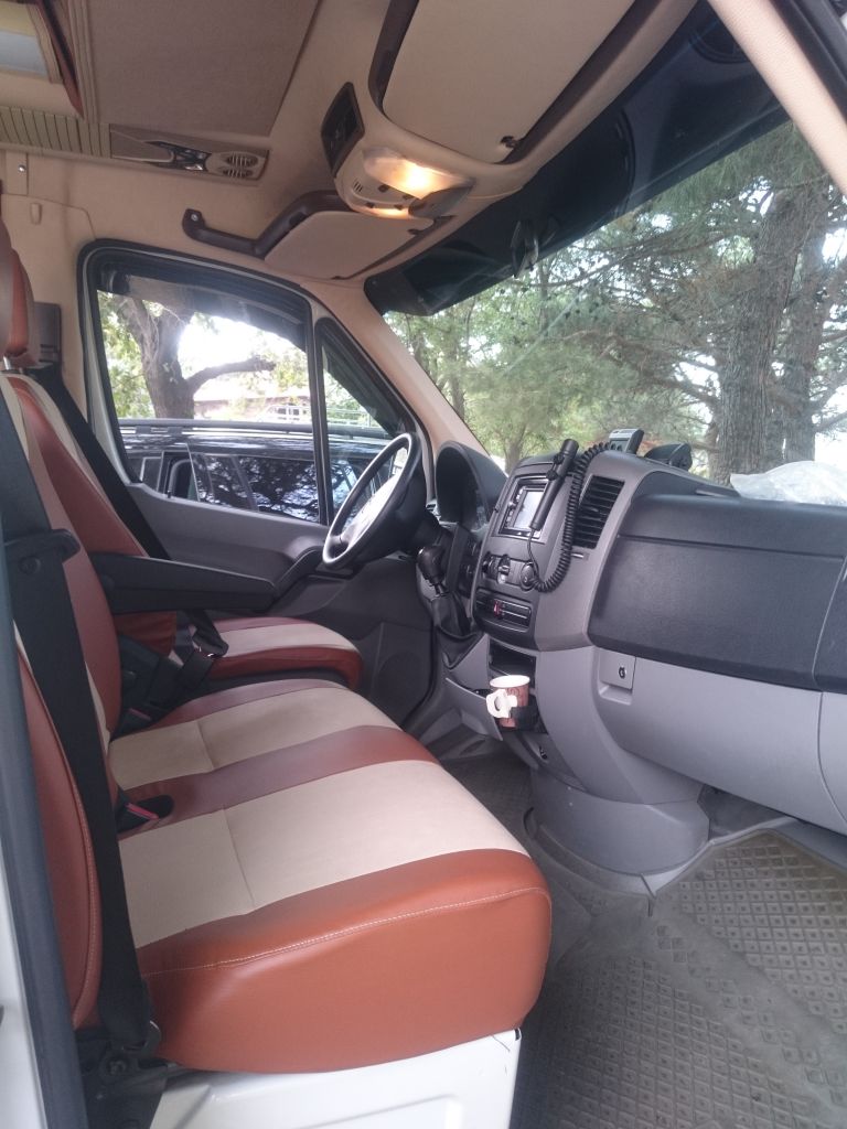 микроавтобус - MERCEDES-BENZ