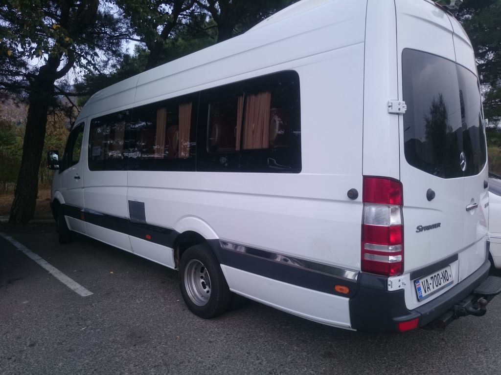 микроавтобус - MERCEDES-BENZ