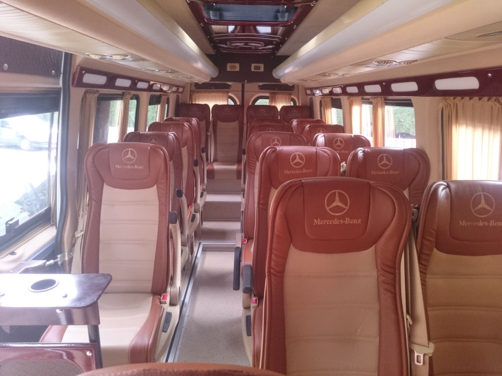 микроавтобус - MERCEDES-BENZ