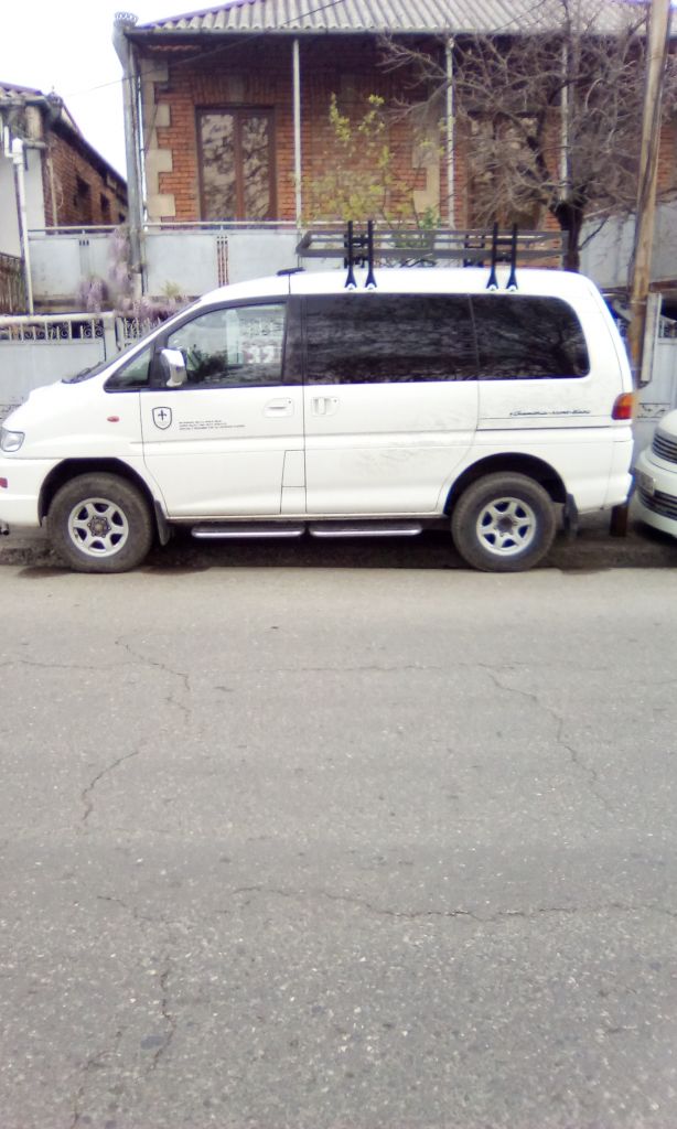 джип - MITSUBISHI