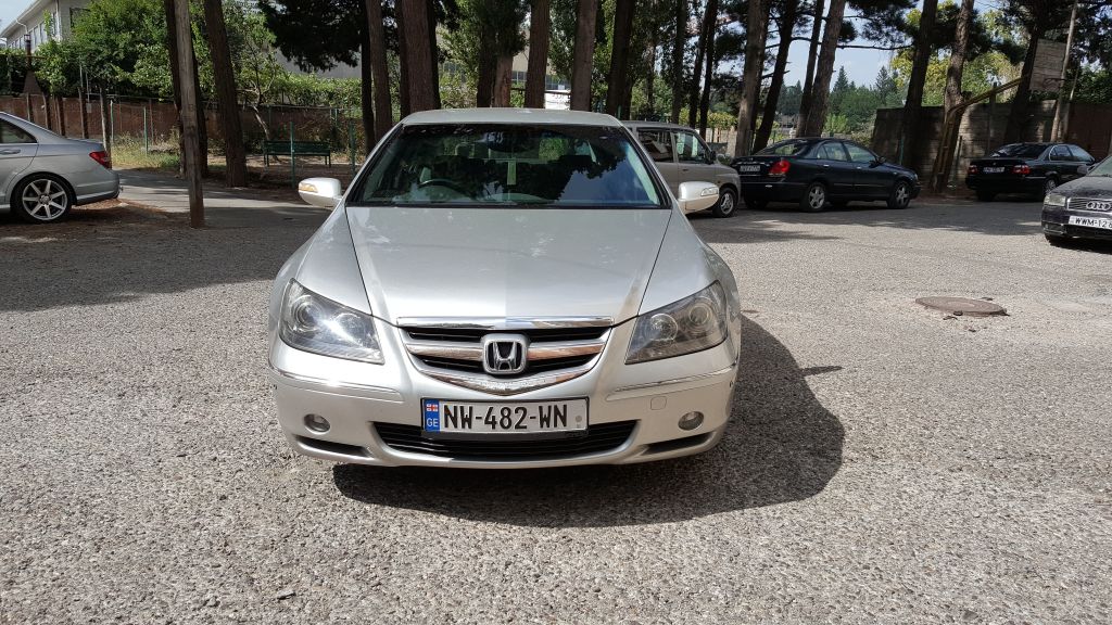 სედანი - HONDA