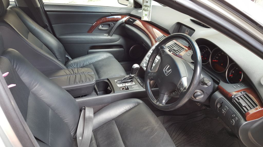 სედანი - HONDA