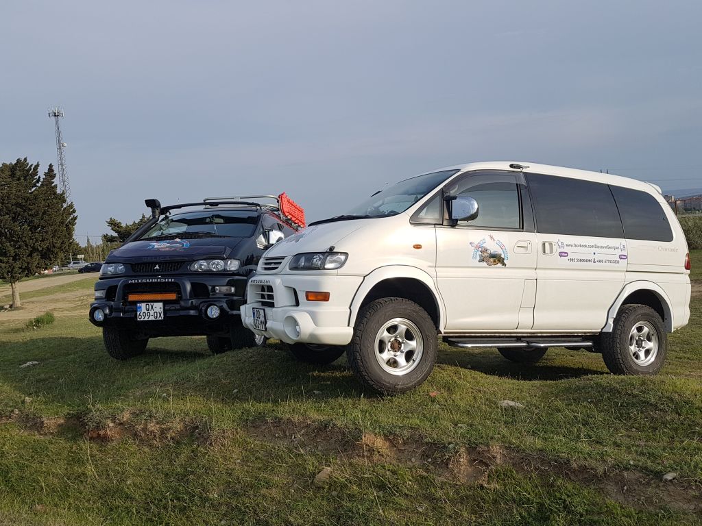 минивэн - MITSUBISHI