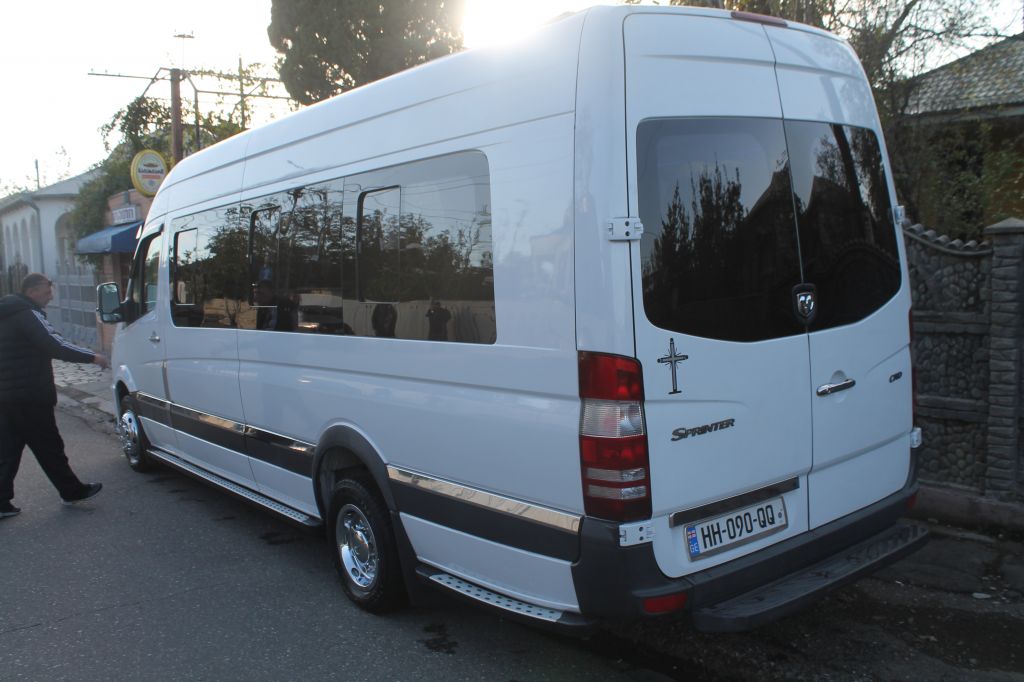 მრ.ავტობუსი - DODGE