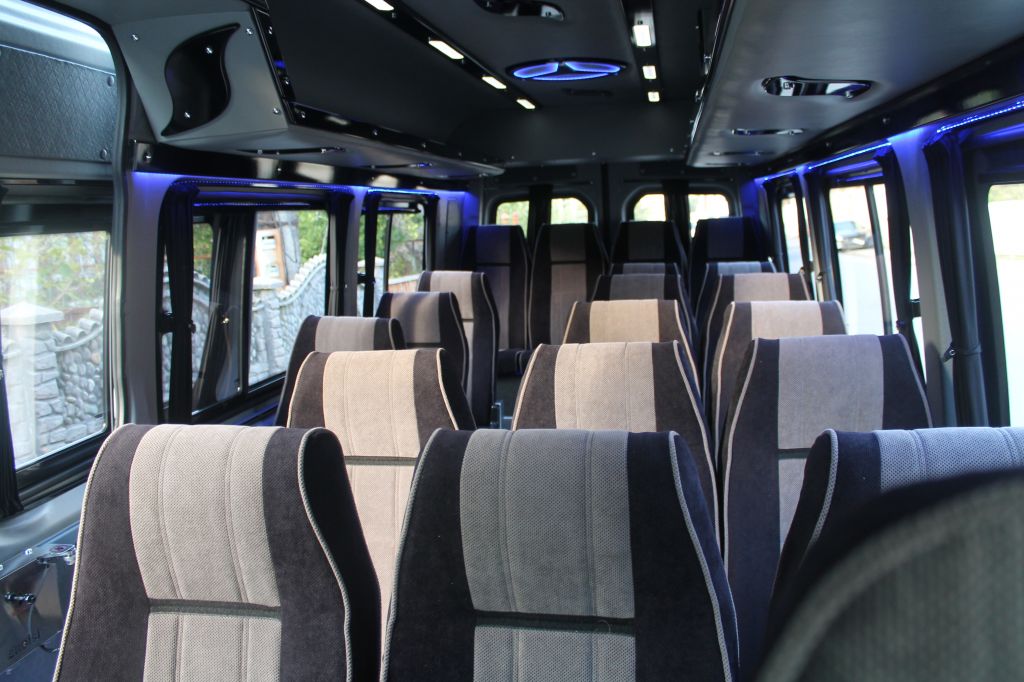 მრ.ავტობუსი - DODGE