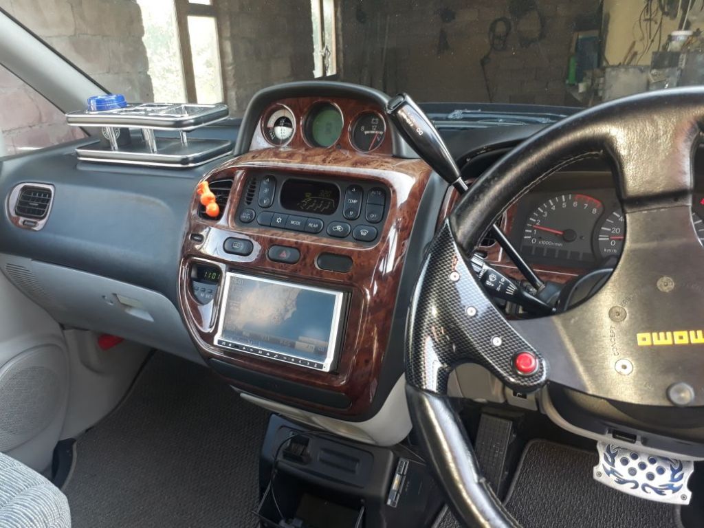 минивэн - MITSUBISHI