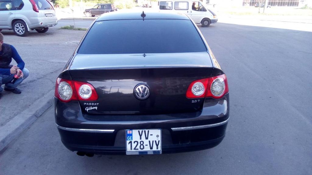 სედანი - VOLKSWAGEN