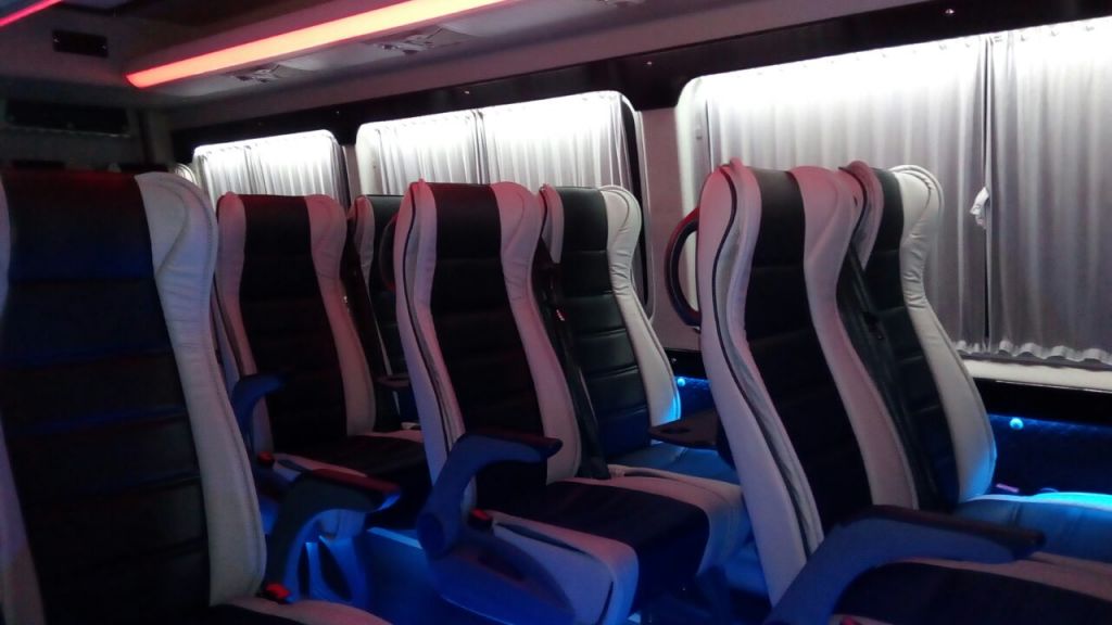 Micro Bus - MERCEDES-BENZ